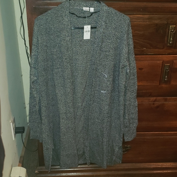 GAP Sweaters - NWT Gap cardigan sweater